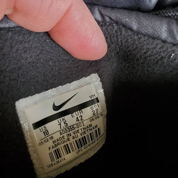 Nike Tanjun high rise waterproof sneakers ankle boots size 10 - Picture 4 of 6